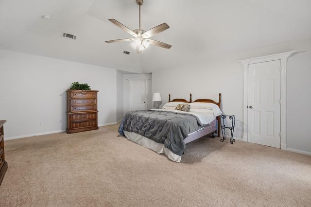 322 Buffalo Court, Livingston, TX 77351