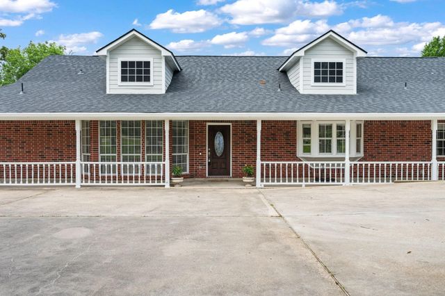 322 Buffalo Court, Livingston, TX 77351