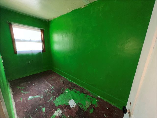 19 W Terrace Ave, New Castle, PA 16102