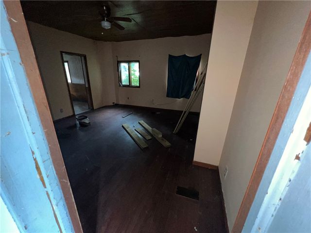 19 W Terrace Ave, New Castle, PA 16102