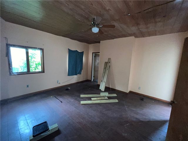 19 W Terrace Ave, New Castle, PA 16102