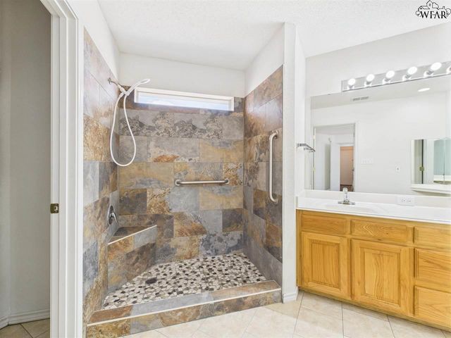 5211 AIR FORCE DRIVE, Wichita Falls, TX 76306