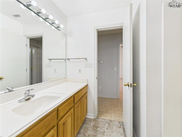5211 AIR FORCE DRIVE, Wichita Falls, TX 76306