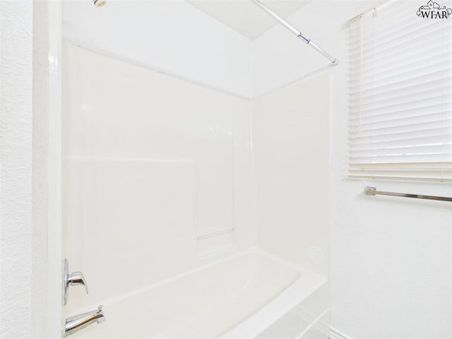 5211 AIR FORCE DRIVE, Wichita Falls, TX 76306