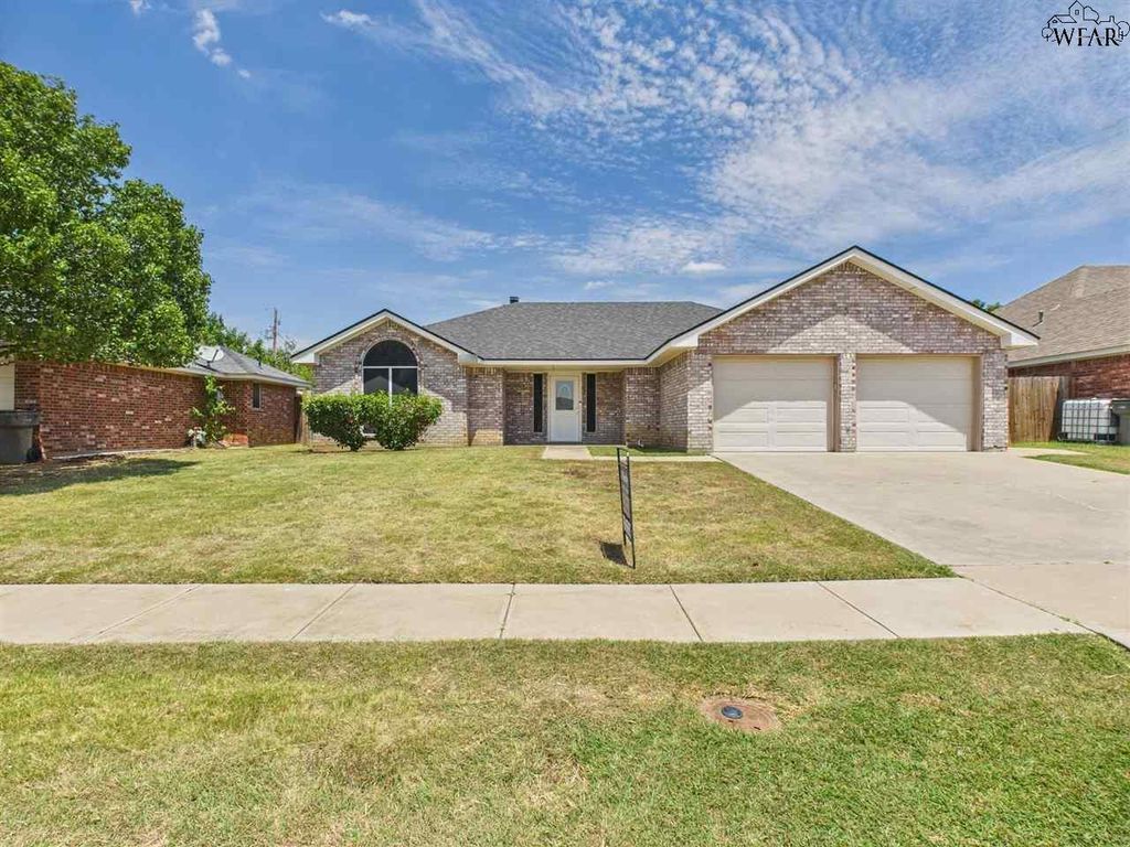 5211 AIR FORCE DRIVE, Wichita Falls, TX 76306