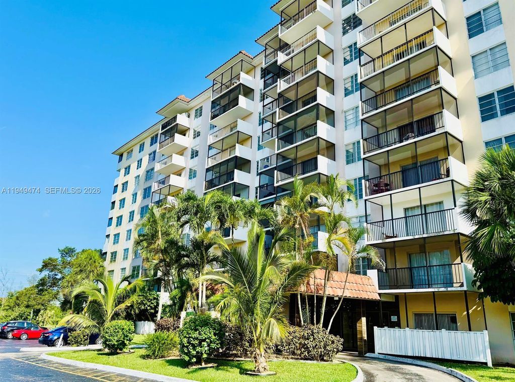 4164 Inverrary Dr 913, Lauderhill, FL 33319