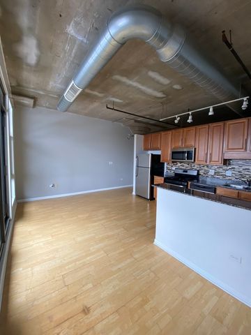 1550 S Blue Island Avenue 611, Chicago, IL 60608