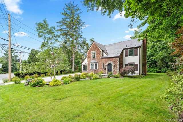 115 Old Mill Road, Great Neck, NY 11023