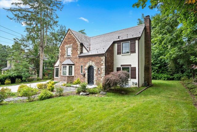 115 Old Mill Road, Great Neck, NY 11023