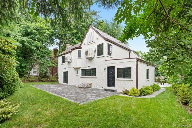 115 Old Mill Road, Great Neck, NY 11023