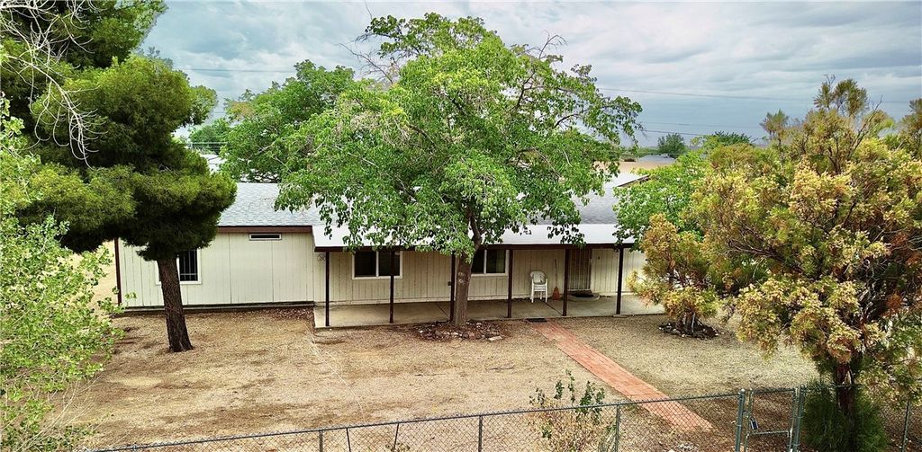 2450 E John L Avenue, Kingman, AZ 86409
