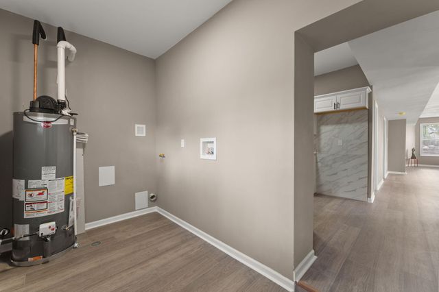 834 Willow Court, Hammond, IN 46320