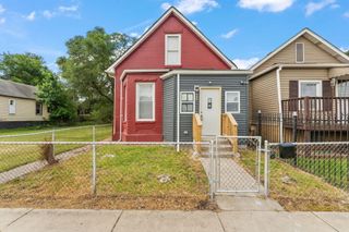 834 Willow Court, Hammond, IN 46320