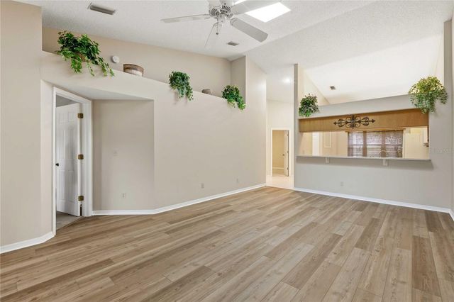 5205 LOCHMEAD TERRACE, Zephyrhills, FL 33541