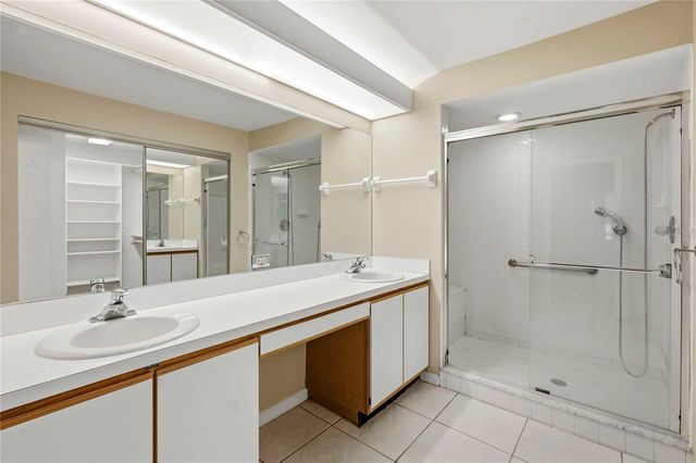 5205 LOCHMEAD TERRACE, Zephyrhills, FL 33541