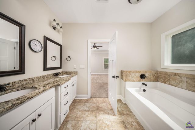 605 Adirondac Way, Bonaire, GA 31005