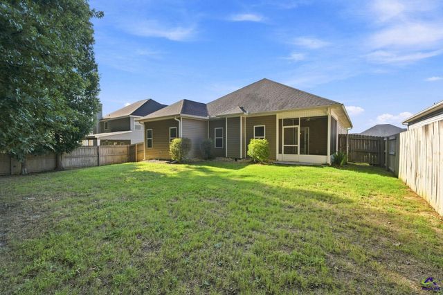605 Adirondac Way, Bonaire, GA 31005