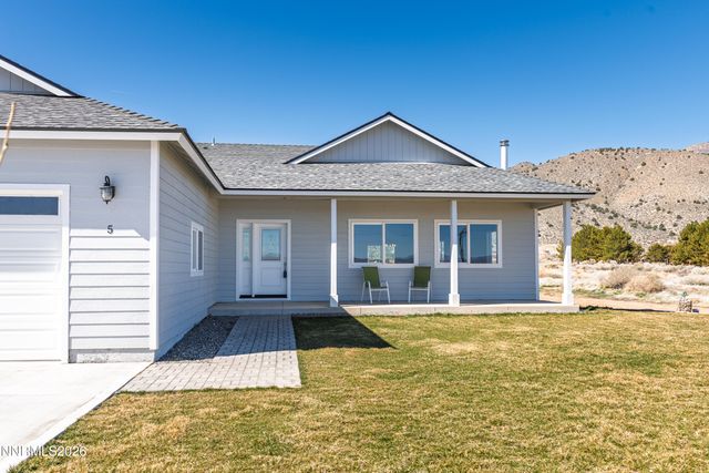 5 Pit Road, Wellington, NV 89444