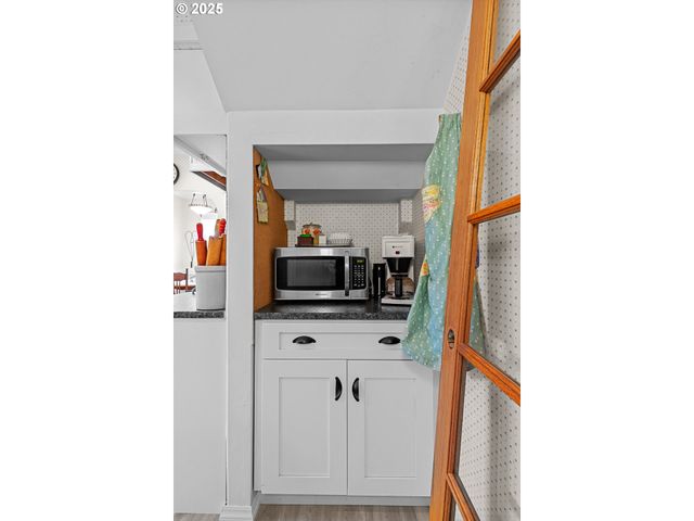 1112 SPRUCE St, Myrtle Point, OR 97458