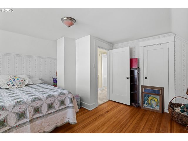 1112 SPRUCE St, Myrtle Point, OR 97458