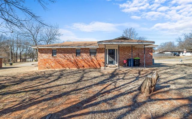 430 N 8th Avenue, Purcell, OK 73080