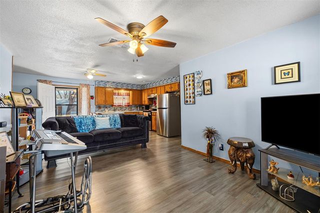 430 N 8th Avenue, Purcell, OK 73080