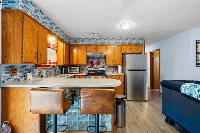 430 N 8th Avenue, Purcell, OK 73080