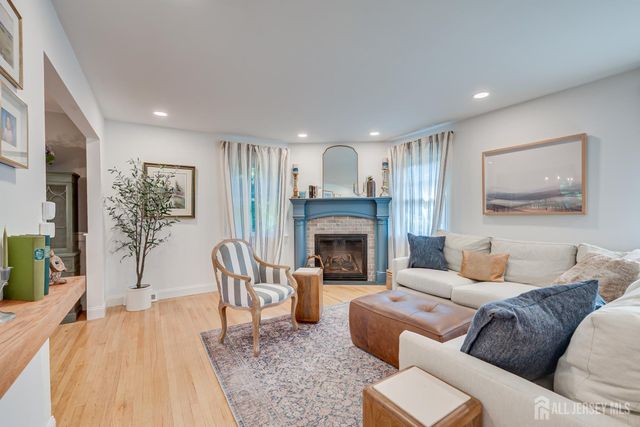 22 Spear Street, Metuchen, NJ 08840