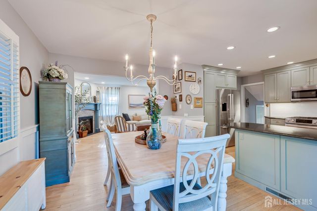 22 Spear Street, Metuchen, NJ 08840