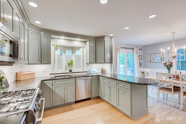22 Spear Street, Metuchen, NJ 08840