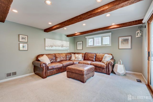 22 Spear Street, Metuchen, NJ 08840