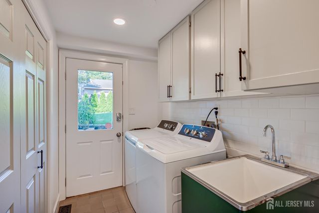 22 Spear Street, Metuchen, NJ 08840