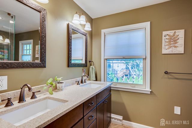22 Spear Street, Metuchen, NJ 08840