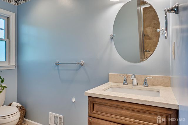 22 Spear Street, Metuchen, NJ 08840