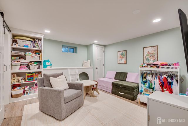 22 Spear Street, Metuchen, NJ 08840