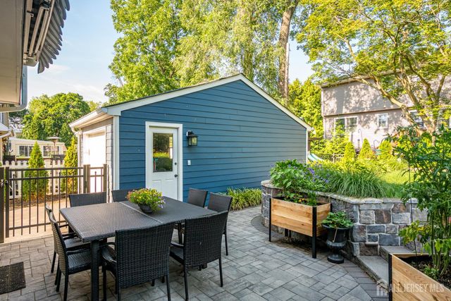 22 Spear Street, Metuchen, NJ 08840