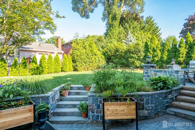22 Spear Street, Metuchen, NJ 08840