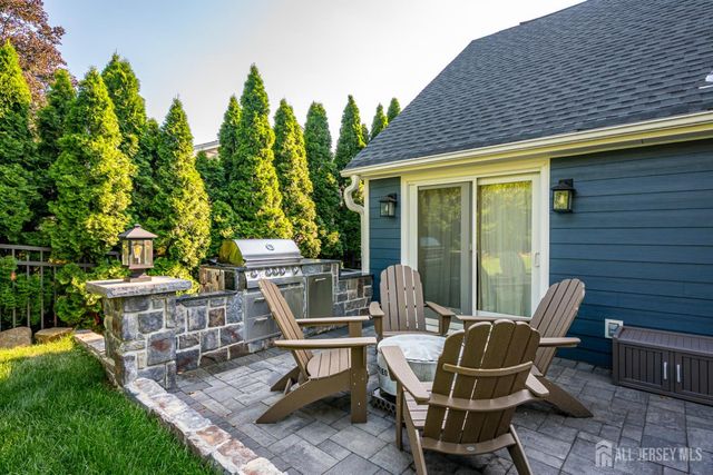 22 Spear Street, Metuchen, NJ 08840