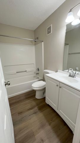 17050 78th Place N, Maple Grove, MN 55311