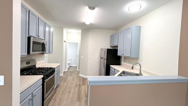 17050 78th Place N, Maple Grove, MN 55311
