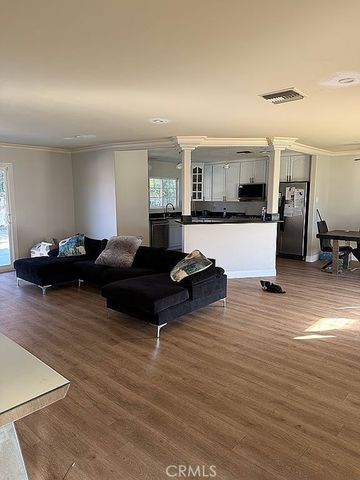 7446 Kentland, West Hills, CA 91307