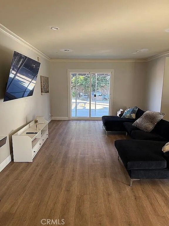 Image 2 of property listing at 7446 Kentland, West Hills, CA 91307