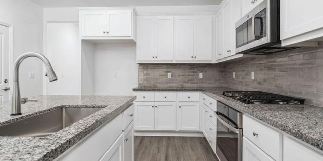 2231 N Bliss Avenue, Fresno, CA 93727