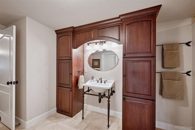 5039 Stonehill Road, Colorado Springs, CO 80918