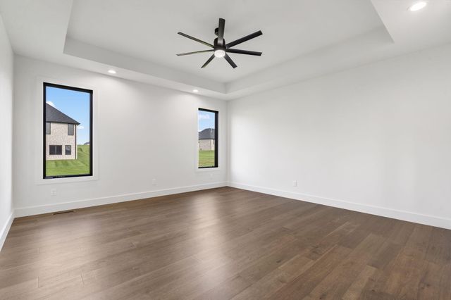 1999 N Alysheba Court, Springfield, MO 65802