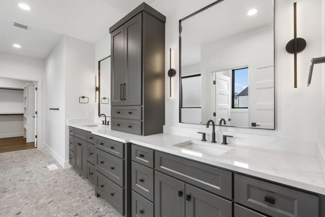 1999 N Alysheba Court, Springfield, MO 65802