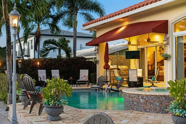 371 SE 15 Avenue, Pompano Beach, FL 33060