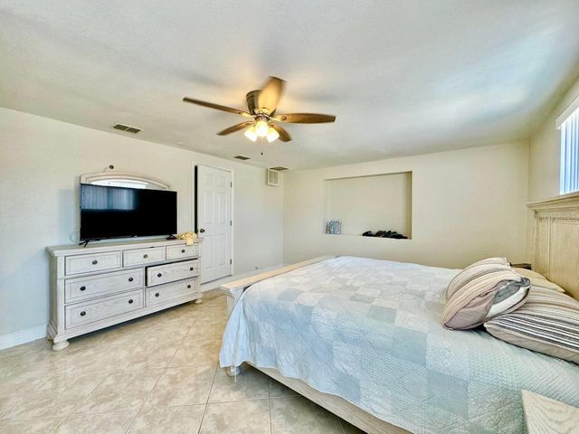 5017 ANCHOR WAY, New Port Richey, FL 34652