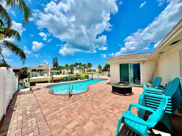 5017 ANCHOR WAY, New Port Richey, FL 34652