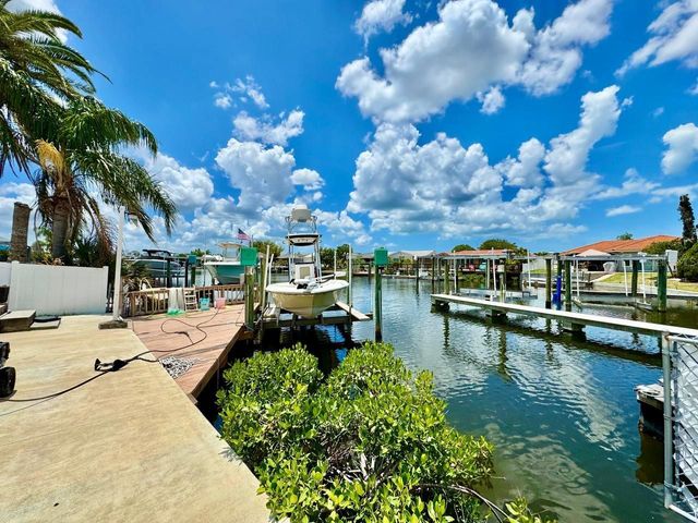 5017 ANCHOR WAY, New Port Richey, FL 34652